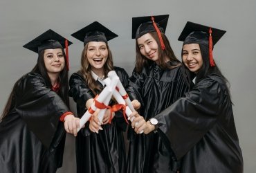 Top 5 Tips for a Successful Study Abroad Journey